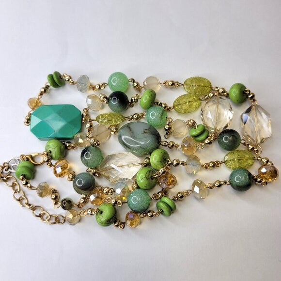 Green Glass Bead Long Necklace - Picture 5 of 12